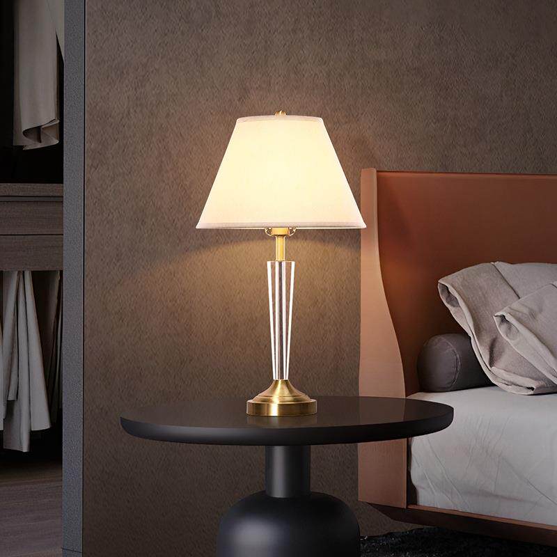 全铜水晶台灯卧室床头灯轻奢简约现代客厅装饰美式高端主卧大台灯