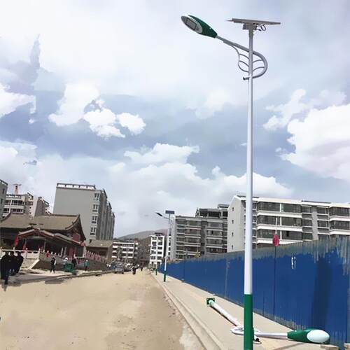 太阳能6米路灯高杆灯LED新农村户外太阳能道路灯家用庭院广场灯