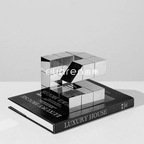 现代简约抽象建筑几何方块魔方摆件样板房间家居客厅创意软装饰品