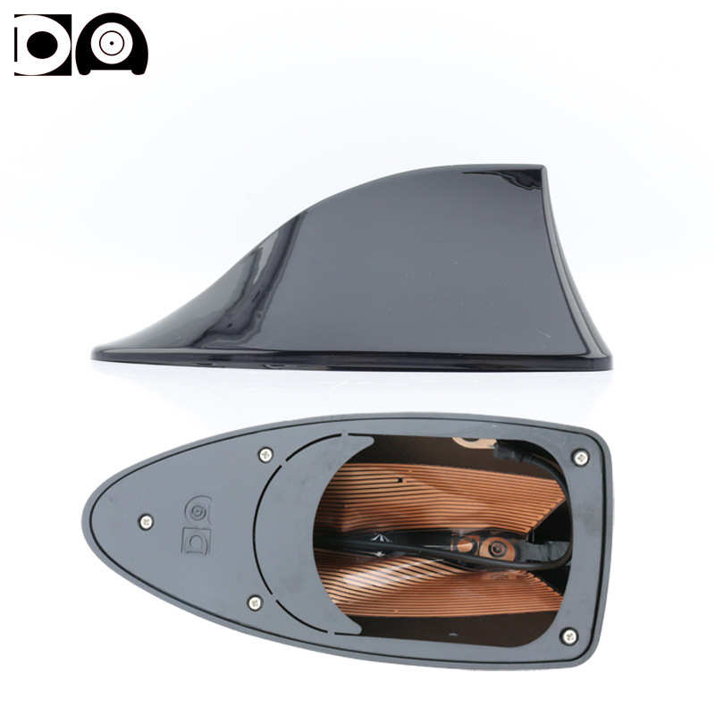通用鲨鱼鳍天线 带收音信号 钢琴烤漆 汽车用品Shark fin antenna