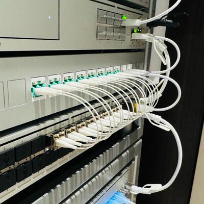 LC-LC SC-SC多模单模1U2U3U白色OM3光纤短跳线定制兼容UBNT等品牌