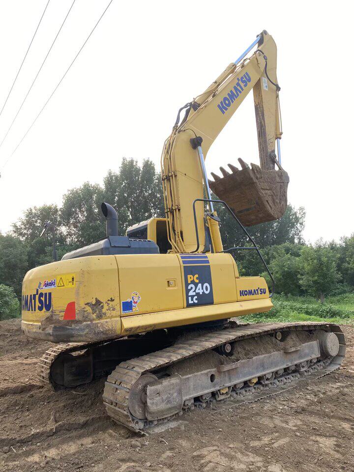 4月22日北京小松240挖掘机网络拍卖公告