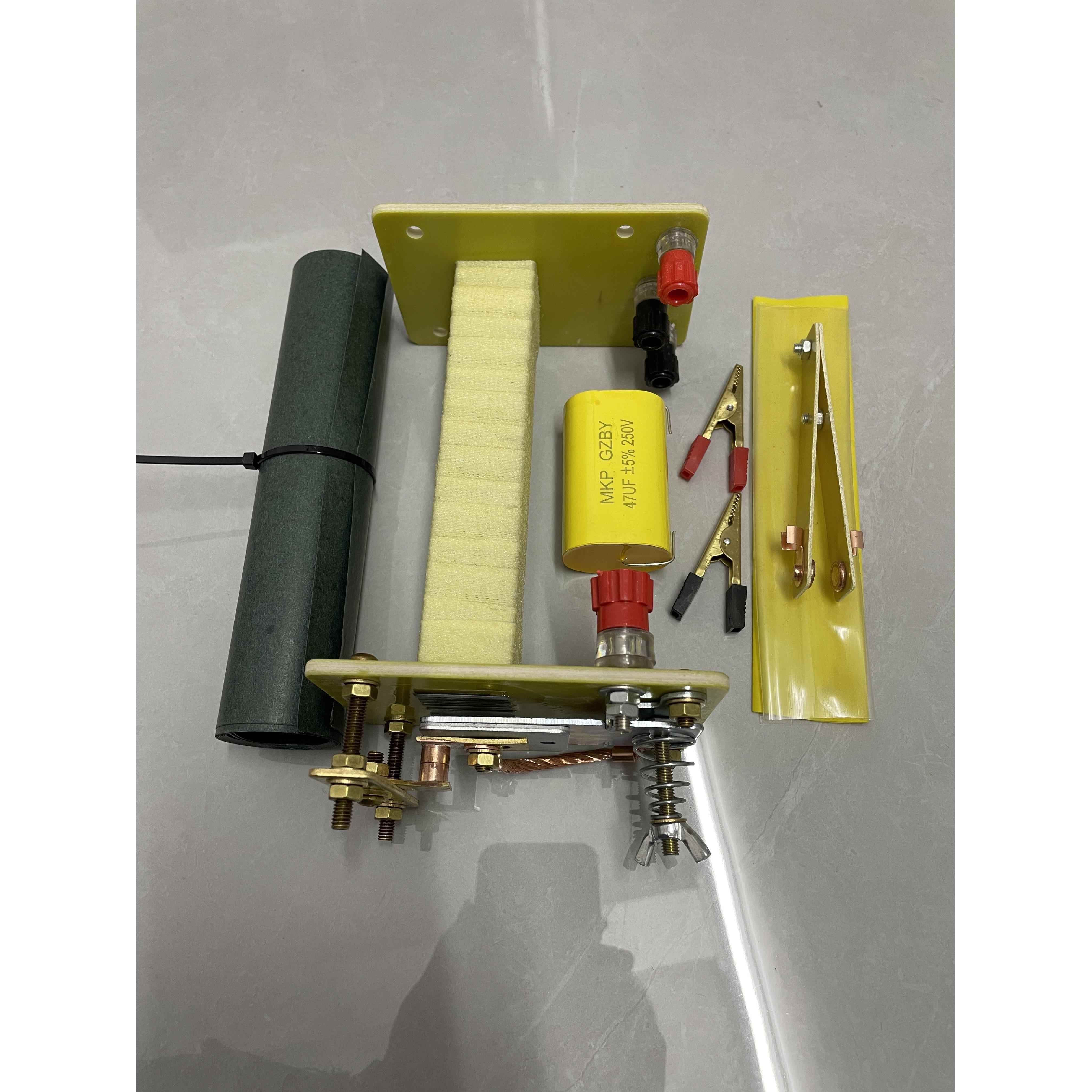 白金机加工配件装好档板泡好漆/配跳板/接线柱/加铜螺丝/绝缘纸