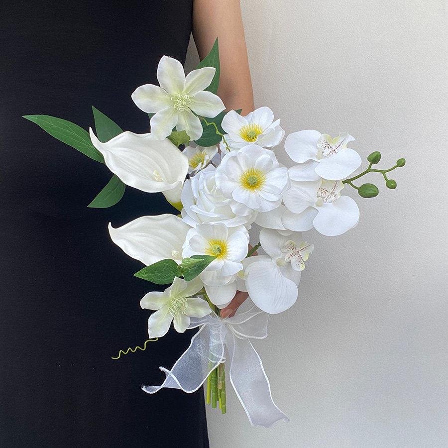 马驹百合蝴蝶兰花束人造花登记婚礼婚纱照道具家居客厅装饰陈设