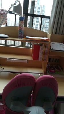 解说揭秘生活诚品儿童书桌怎么样，有没有甲醛？值得入手吗？