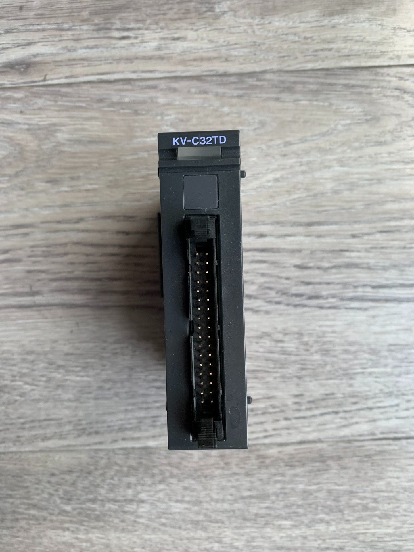 基恩士KV-C32TD扩展模块，PLC模块22年，98新。功