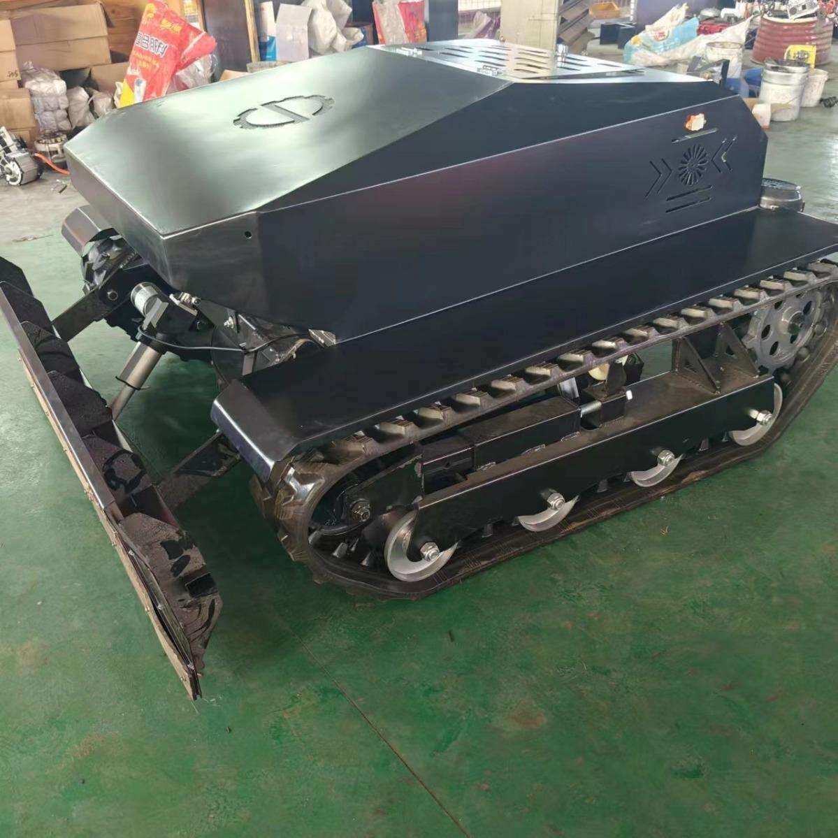 厂家直发多功能遥控履带割草机 Remote Control Crawler Mower