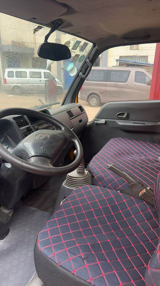 4月8日无锡市江铃顺达轻型栏板货车柴油2.8T4、2米网络拍卖公告