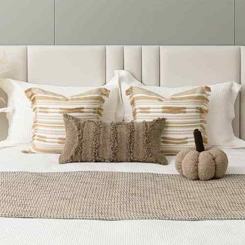 原木风民宿床尾巾软装床搭毯抱枕米咖色棉麻靠枕儿童房样板间床旗