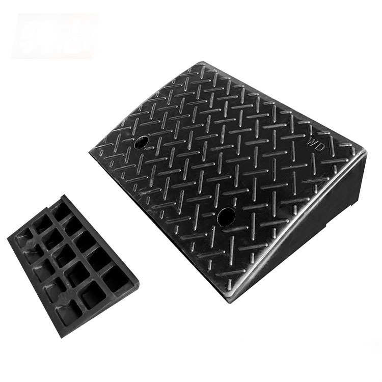 优质橡胶路沿坡斜坡垫 马路牙子汽车减速带防滑垫厂家直销