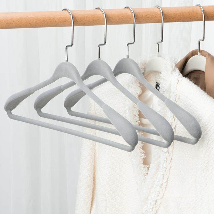 2025新款桢美植绒衣架防滑大衣外套专用衣挂衣帽间无痕加厚收纳衣