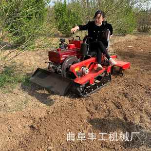 小型履带微耕机开沟机 多功能微耕机35马力水旱两用翻土犁地机