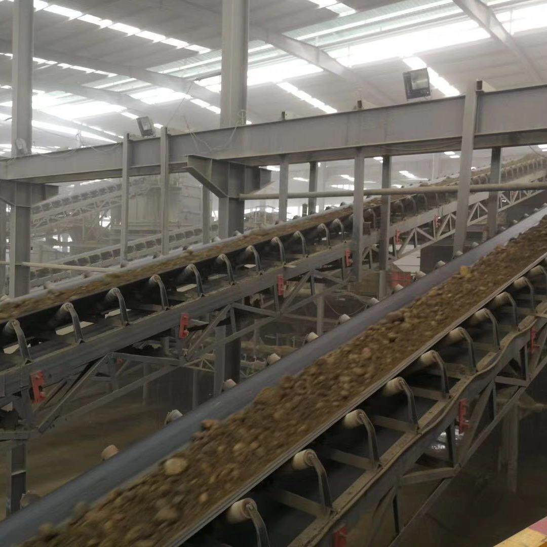 大型工地土方转运皮带机 固定式沙子石子大倾角带式传送机