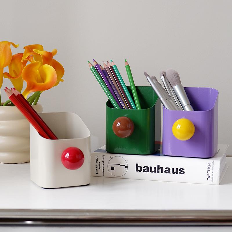 创意可爱桌面笔筒办公室书房学生便携中古化妆刷收纳筒感摆件