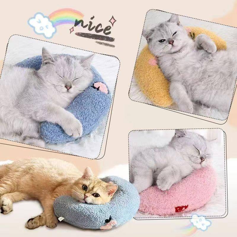厂家新款泰迪绒宠物半月枕 猫咪枕头踩奶深度睡眠U型枕现货