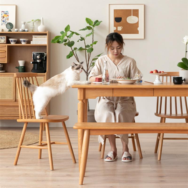 北欧实木餐桌家用厨房简约饭桌小户型木桌子房间长条书桌写字桌