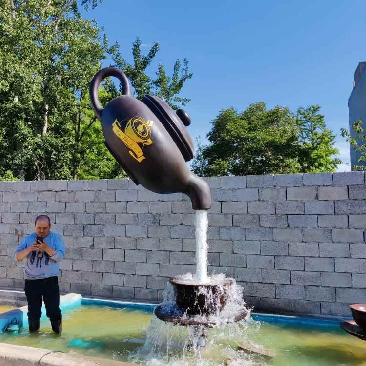 玻璃钢户外景观悬空流水天壶悬浮大茶壶喷泉装饰雕塑落地摆件