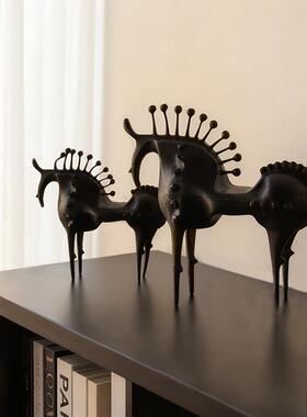 态生 活现代创意新中马式黑饰色抽20251130象马摆件年客厅玄关酒