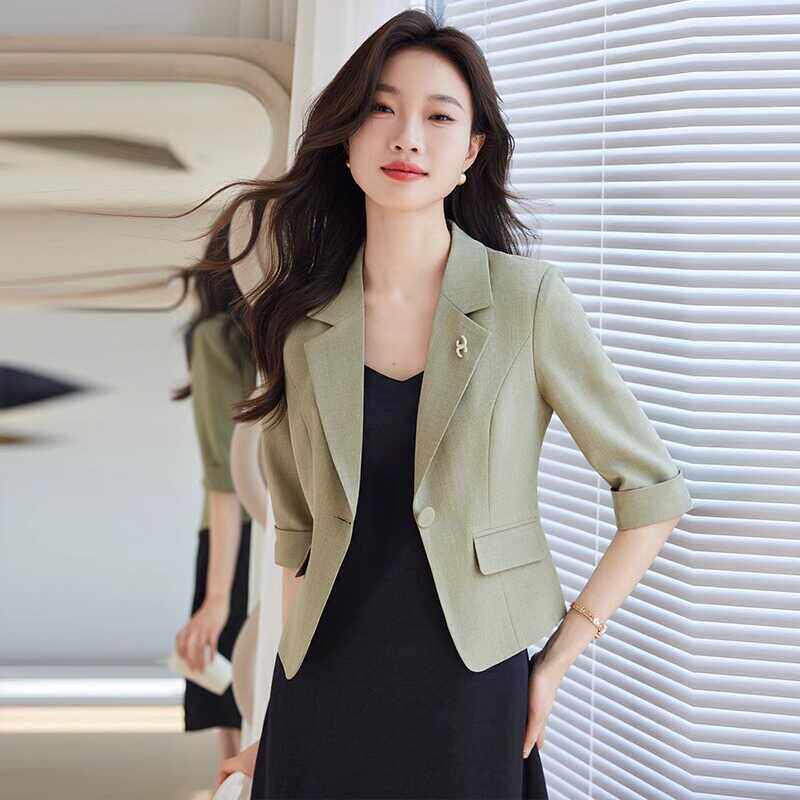 绿色中袖西装外套女夏季薄款短款小个子2026新款高级感休闲小西服