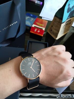 丹尼尔惠灵顿手表怎么样三周使用诉说质量问题