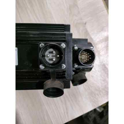 130ST-M17015 无锡市桐伟伺服电机，17N.m 伺议价