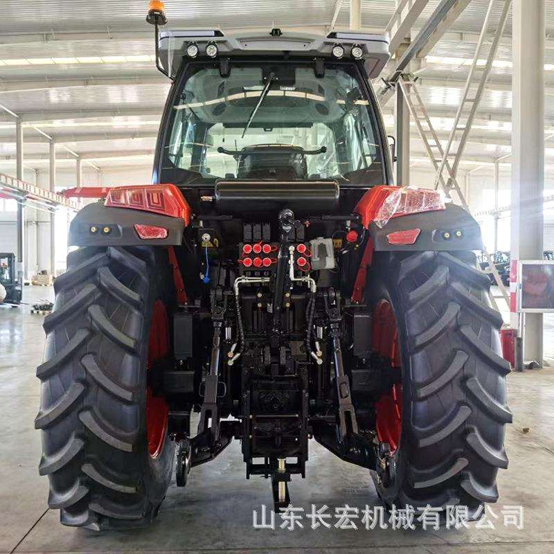 2204型水旱两用农用拖拉机农业除草机220马力大型多功能耕地机