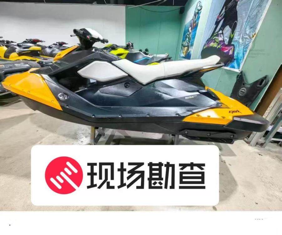 庞巴迪小火花摩托艇淡水使用带电子倒档