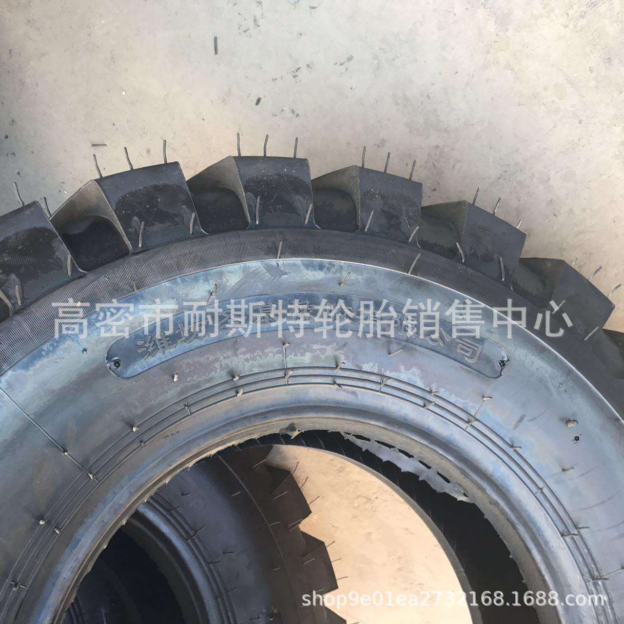 现货销售小型工程轮胎1100-16 1200-16 750-16E-3花纹 下单送内胎