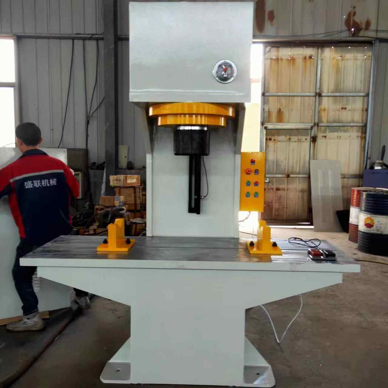 客订200吨单臂液压机 整形校直机 源头厂家低价格高质量 按需定制