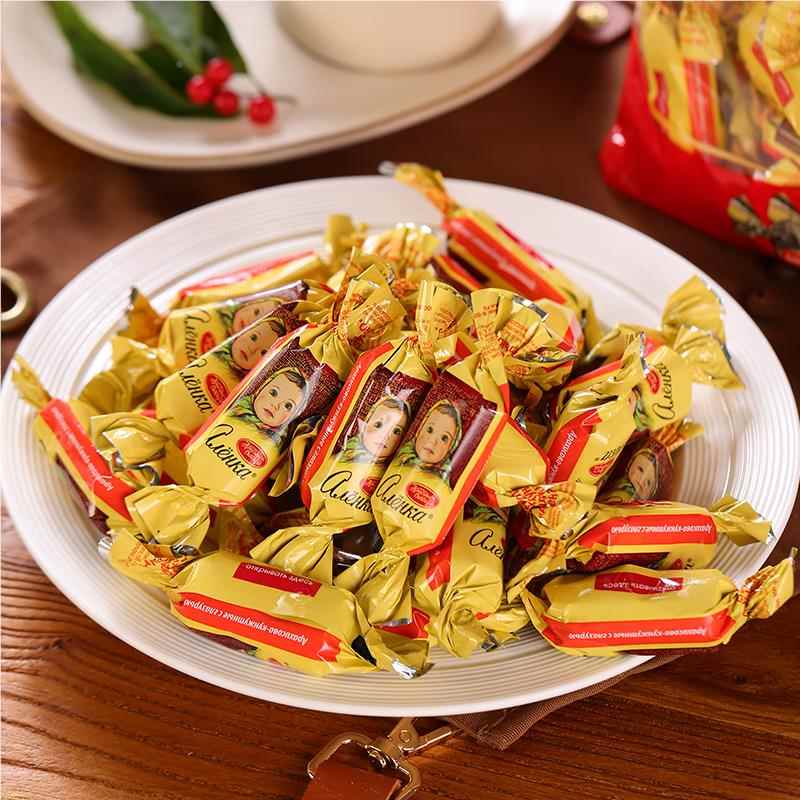 俄罗斯糖进VOA口爱莲巧娃娃花生芝味麻酥糖新年喜糖休牌闲果网红
