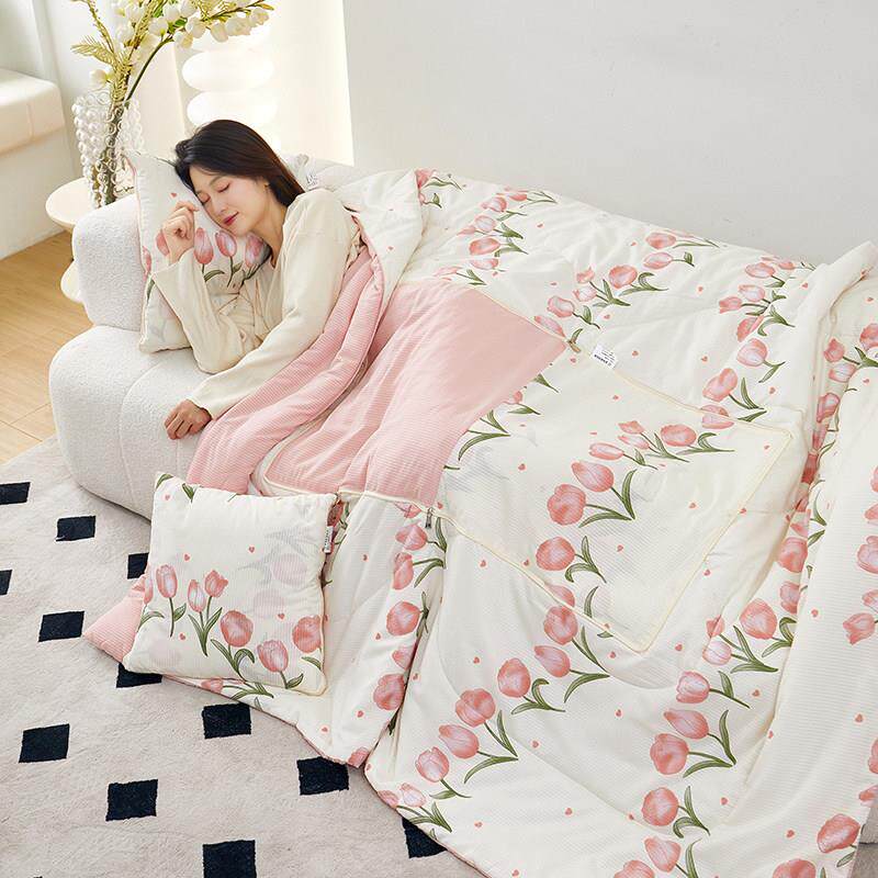 多功能抱枕被子两用午睡毯子二合一车载枕头被办公室靠枕四季通用