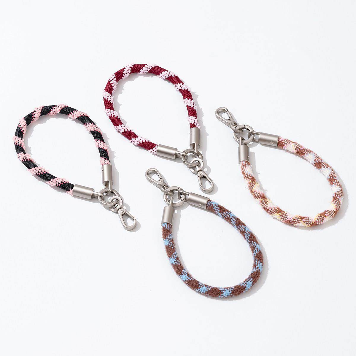 冬季毛绒短款手机挂绳手腕炼条相机挂炼女金属垫片防丢高级感结实