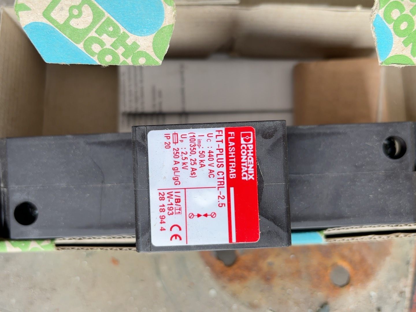 菲尼克斯电涌保护器，防雷器FLT-PLUS CTRL-2.5