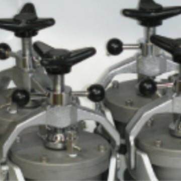 ITOH 伊藤制作所 采用行星旋转法的球磨式粉碎机 LP-4 玉崎现货