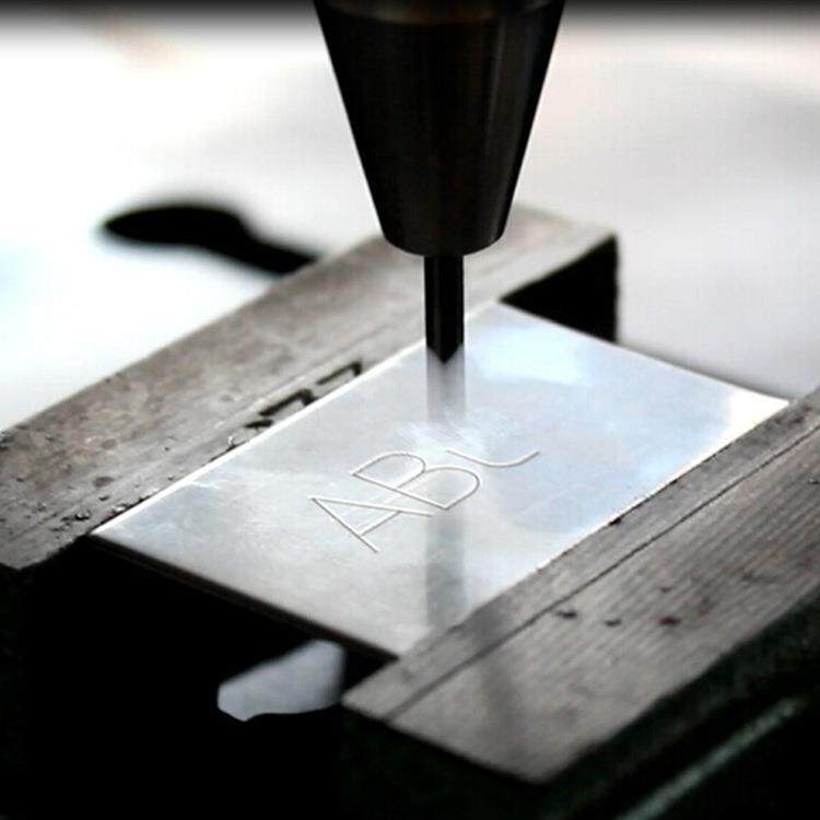 小型电动铭牌气动打标机不锈钢铝牌标牌铭牌大梁车架号金属打码机