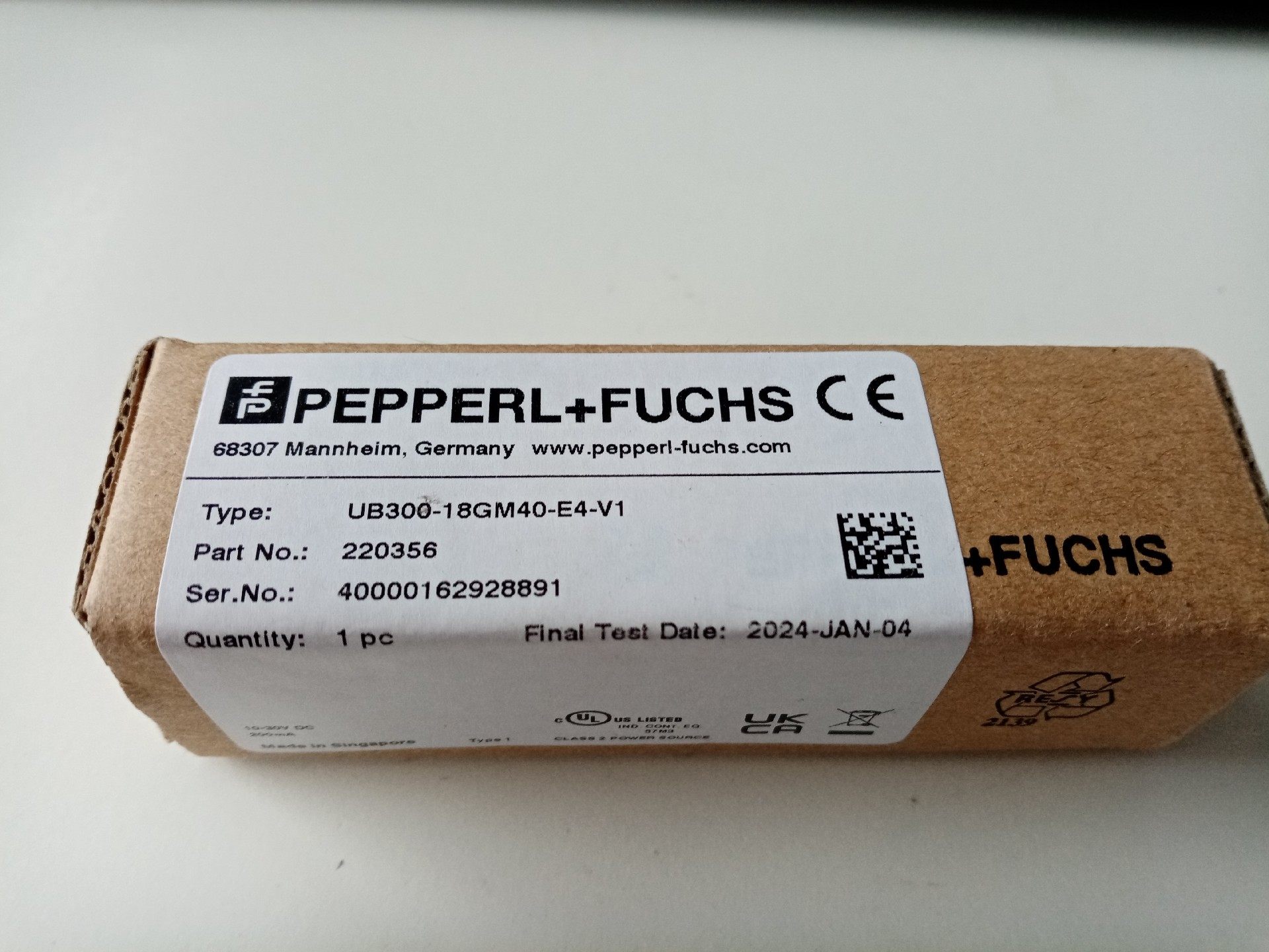 P+F倍加福超声波传感器UB300-18GM40-E4-V1