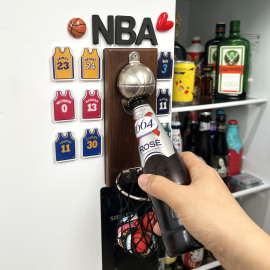 NBA篮球冰箱贴开瓶器磁吸詹姆斯科比麦迪球衣壁挂式啤酒起子球服