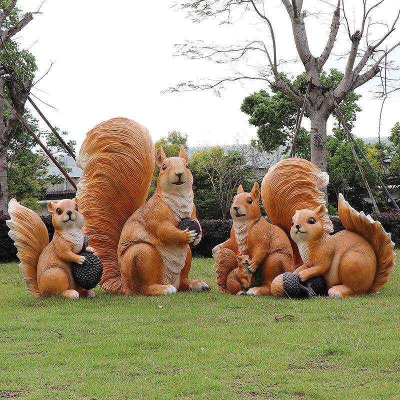 户外玻璃钢彷真松鼠雕塑园林草坪落地装饰动物摆件幼儿园造景小品