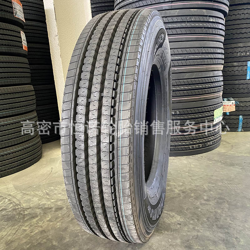韩泰275/80R22.5全钢丝卡客车货车平板车真空轮胎16层级