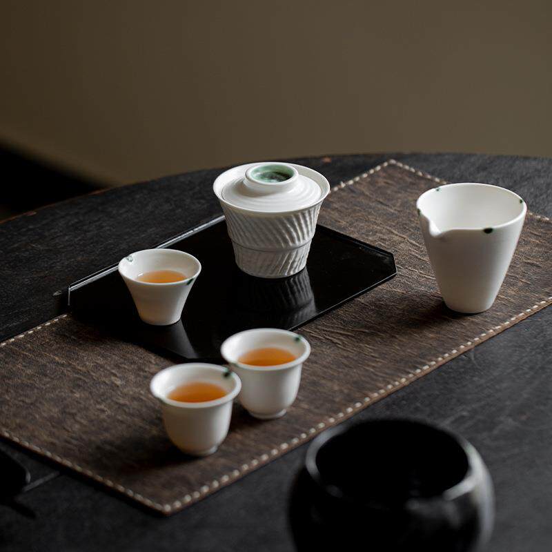 手工陶瓷二才盖碗中式猪油白釉茶碗不烫手手抓碗白瓷泡茶器