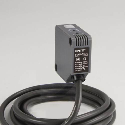 昌得CNTD漫反射方形光电开关CGF50-D30SRC传感器m50常开+常闭24V