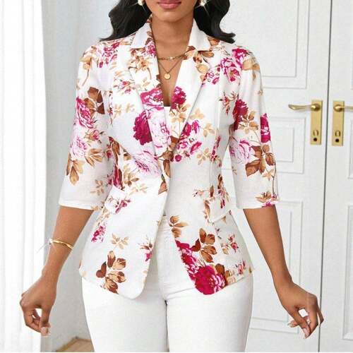 A fashionable white Floral printed casual Notched Lapel