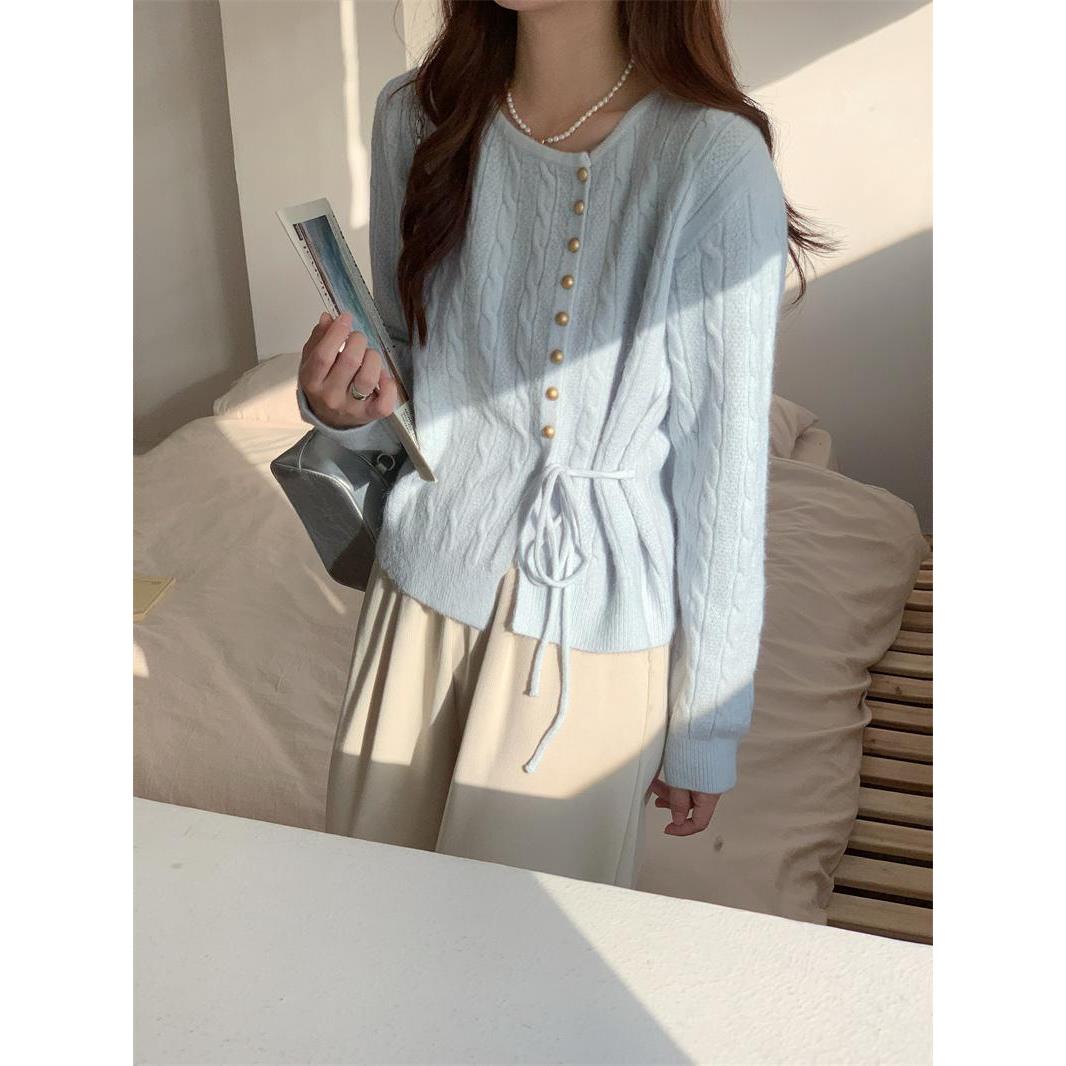 温柔奶系蓝色麻花韩系内搭针织上衣开衫设计感慵懒宽松毛衣女外套