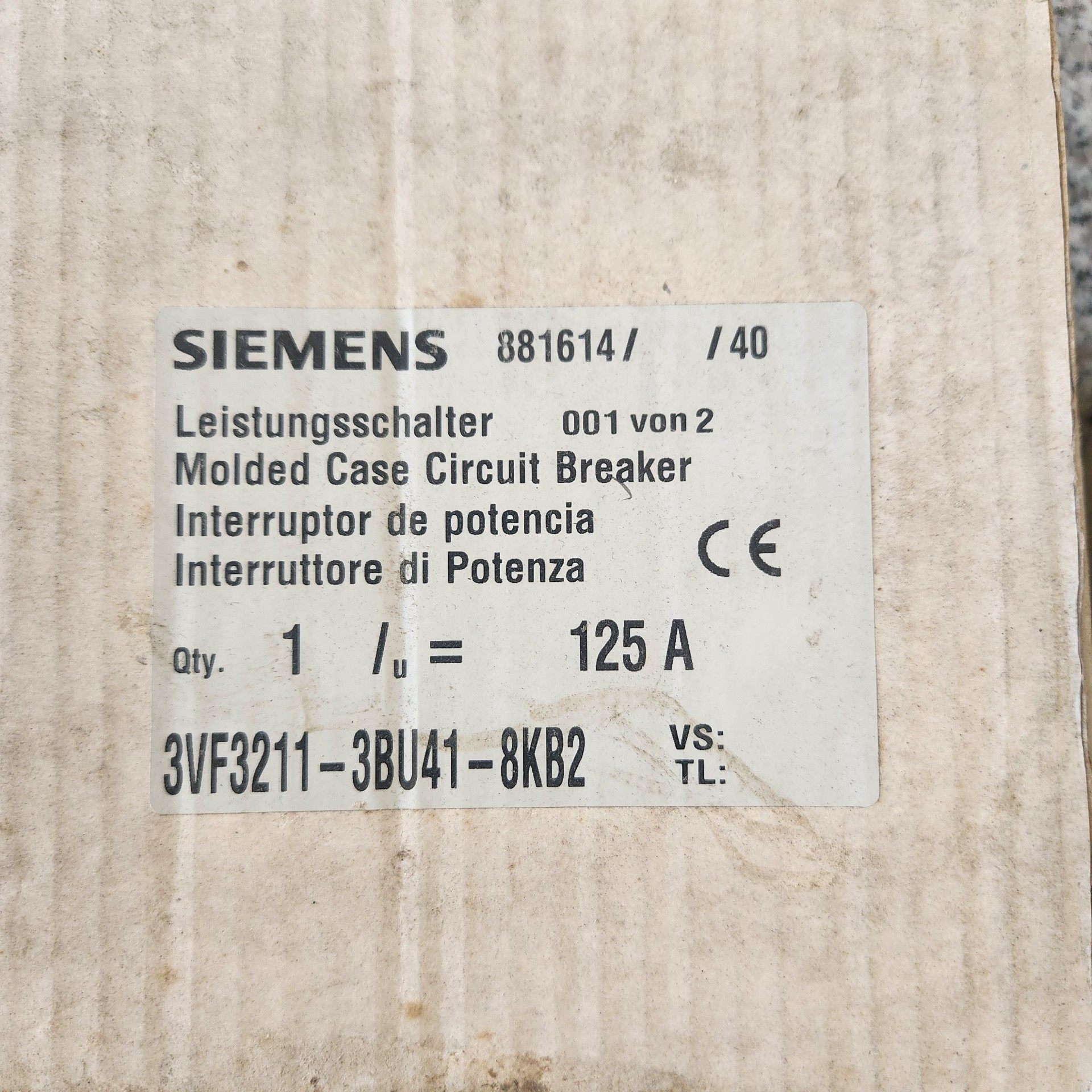 全新西门子塑壳断路器3VF3211，125A，原装进口，型号