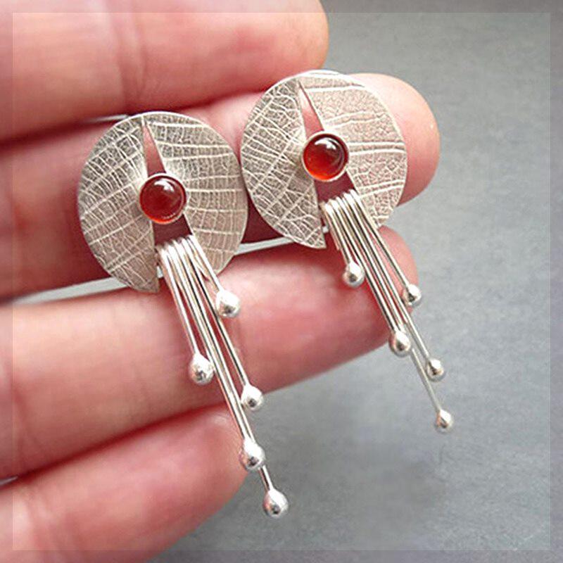Silver Plated Separated Lotus Leaf Inlaid Red Stone Earrings - 实物图