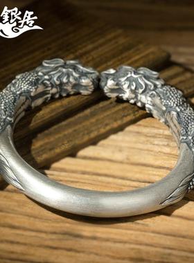 高档貔貅开手镯男士云南雪花银 口银实心原创设计手工精双雕手镯.