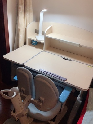 中沪爱童儿童书桌怎么样?用后一个月告诉大家内幕!