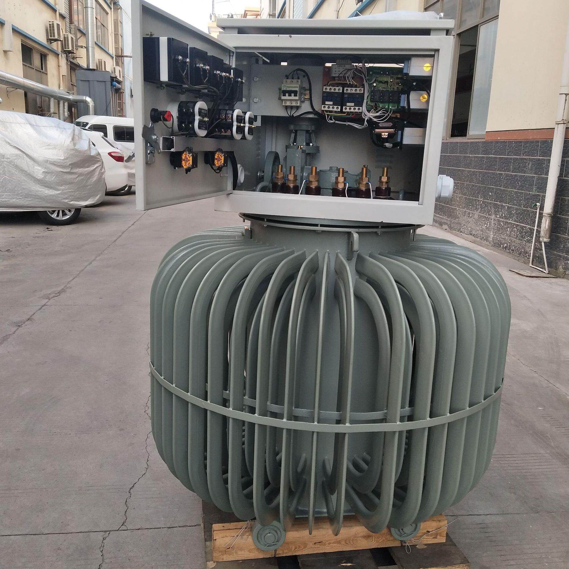 出口墨西哥200KVA1600KVA油浸式稳压器500kW隧道增压升压稳压器