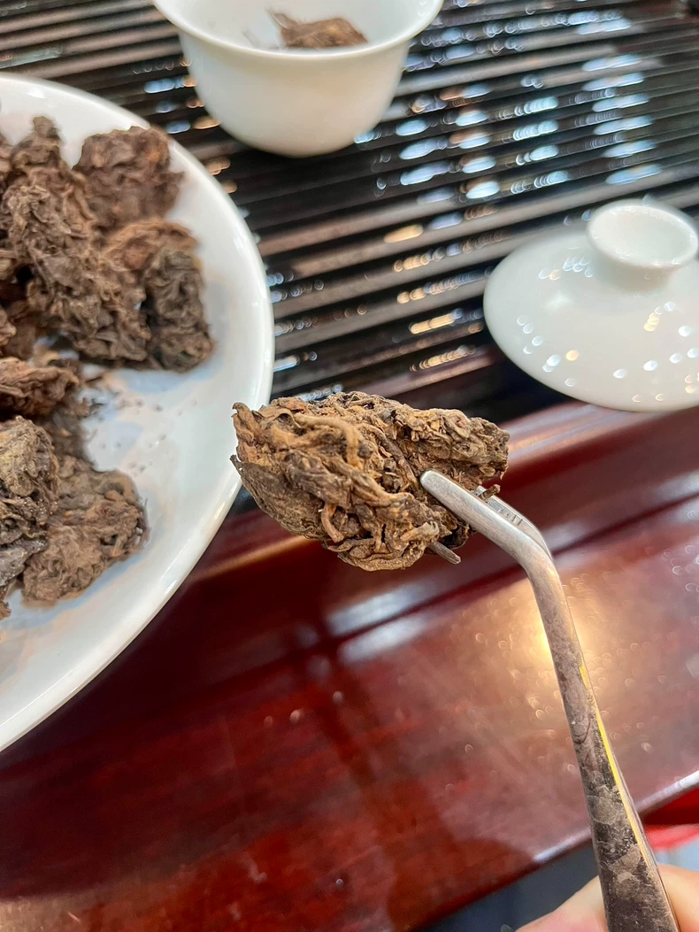 2斤袋裝處理尾貨老茶頭普洱熟普包郵 普洱茶 BUASHOP普洱老茶