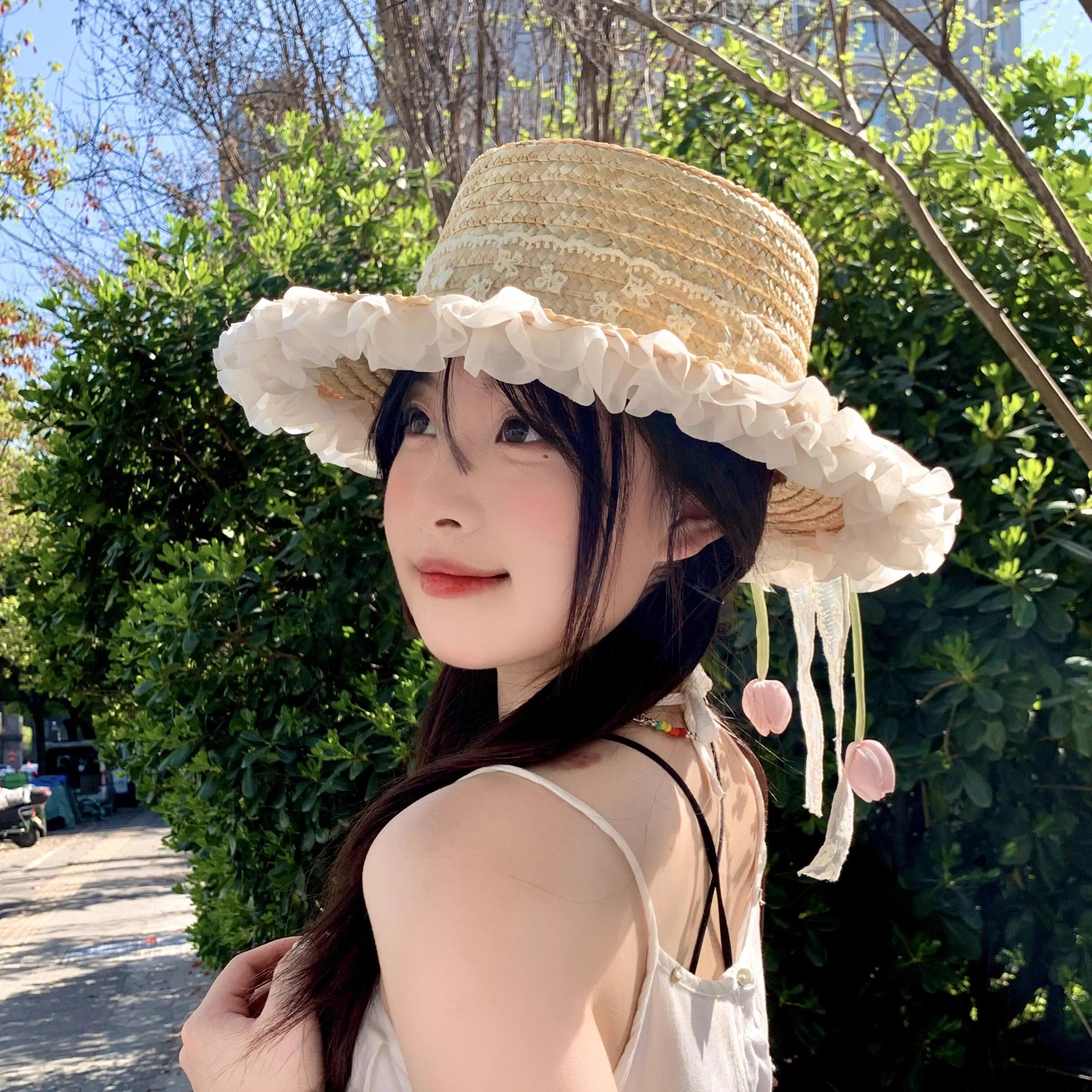 草帽田园风平顶防晒遮阳帽女款夏季海边出片穿搭出游大帽簷编织帽